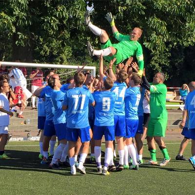Вратарь Павел Болтнев — герой послематчевых пенальти в турнире Gazprom Germania Cup 2015