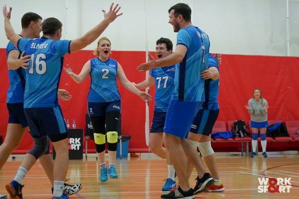 Команда Gazprom International по волейболу на турнире «Лига Ворк энд Спорт 2018»